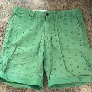 Mens Dockers green shorts with anchors